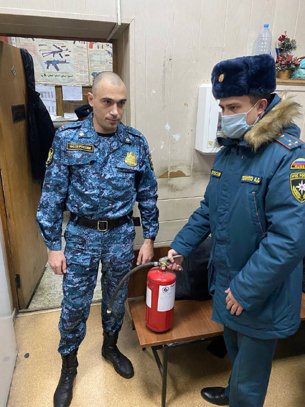Сотрудники 1 отдела пожарного надзора МЧС ЮВАО провели профилактическое мероприятие в Кузьминском районном суде с представителями Федеральной службы судебных приставов.