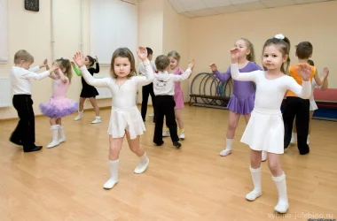 Школа бальных танцев Танцы для детей на Ферганской улице Фото 2 на сайте Vyhino-julebino.ru