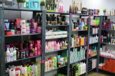 Магазин профессиональной косметики для ухода за волосами Pro-Шампунь Фото 2 на сайте Vyhino-julebino.ru